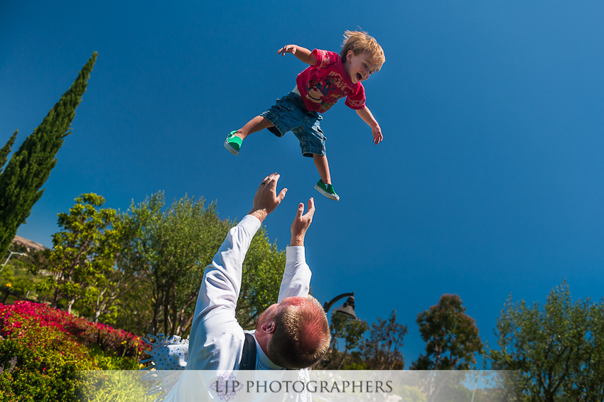 Newport Beach California Temple Wedding Portraits Shaunna Craig Crystal Cove Newport California Desination Wedding Photographer 656