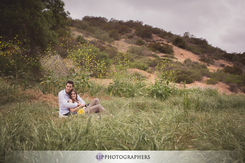 05-romantic-engagement-photos