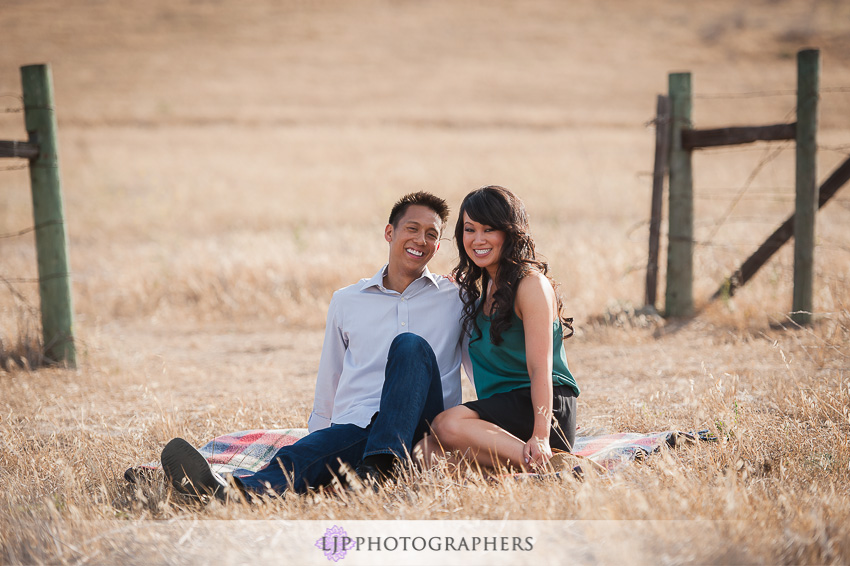02-laguna-beach-engagement-photos
