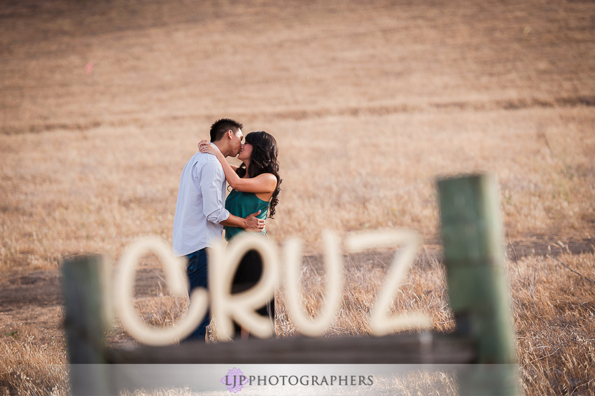 03-laguna-beach-engagement-photos