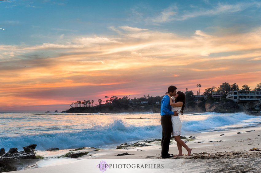 07-laguna-beach-engagement-photos