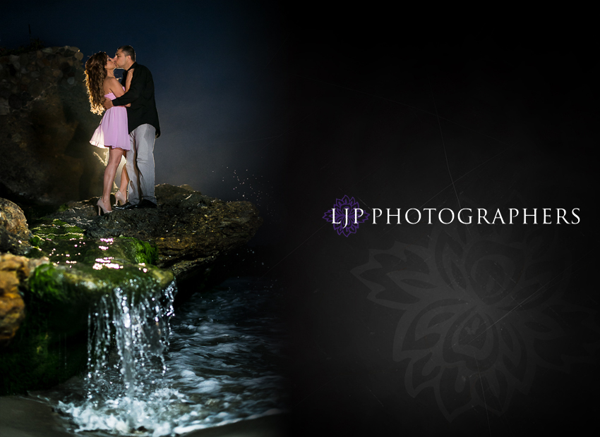 09-victoria-beach-engagement-photos
