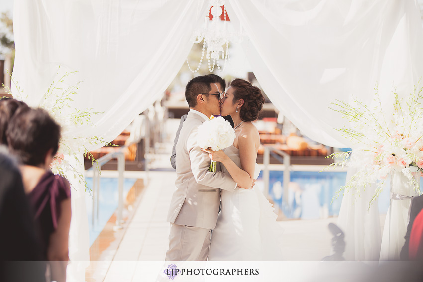14-the-m-resort-las-vegas-wedding-photographer