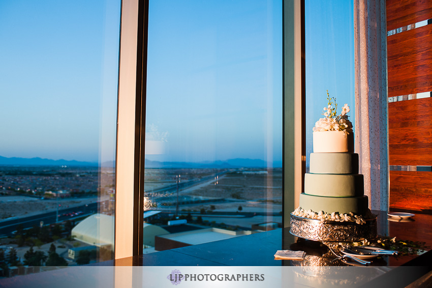 23-the-m-resort-las-vegas-wedding-photographer