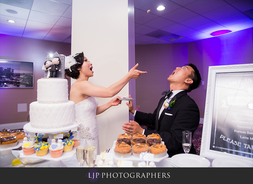 25-kyoto-gardens-doubletree-by-hilton-los-angles-wedding-photographer