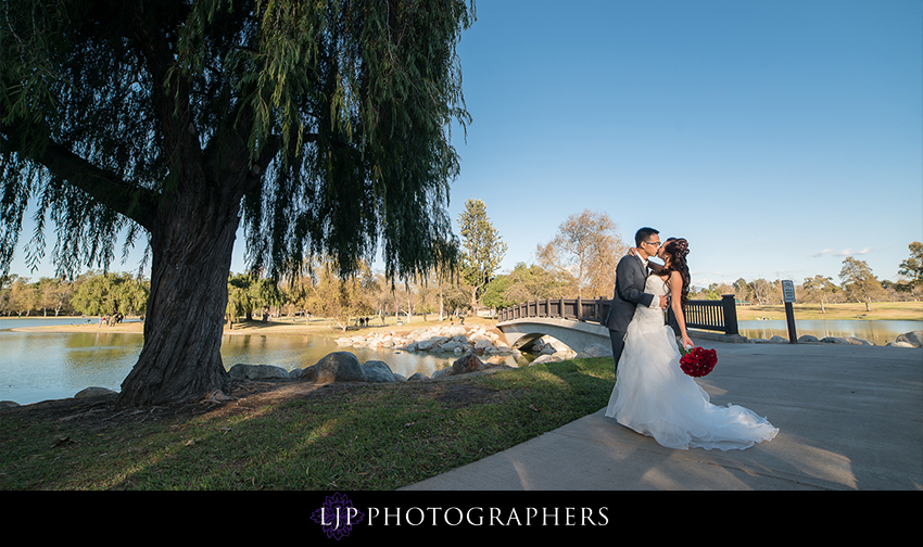10-irvine-marriott-wedding-photographer-couple-session-wedding-party-photos