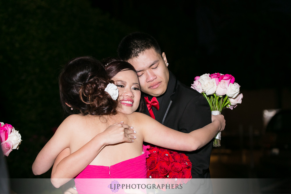 23-irvine-marriott-wedding-photographer-wedding-ceremony-photos