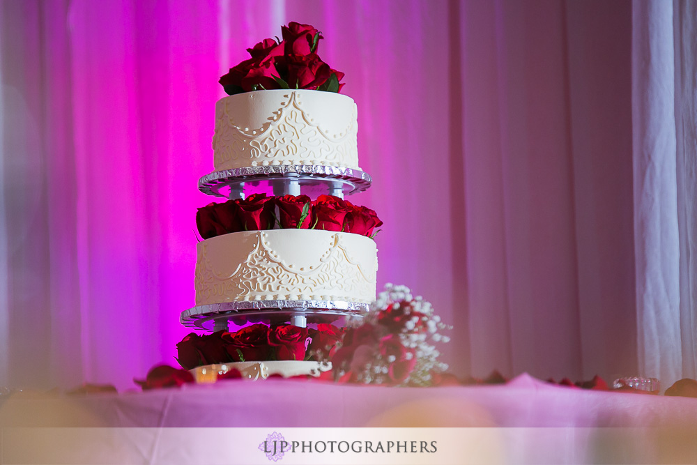 25-irvine-marriott-wedding-photographer-wedding-reception-photos