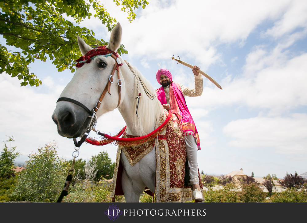 20-the-julia-morgan-ballroom-san-francisco-indian-wedding-photographer-baraat-wedding-ceremony-photos