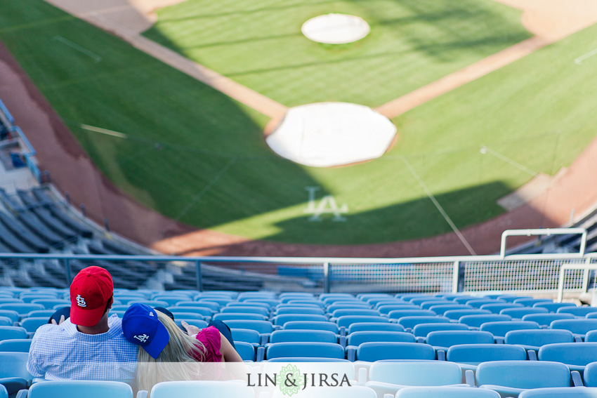 dodger-stadium-engagement-photography-los-angeles