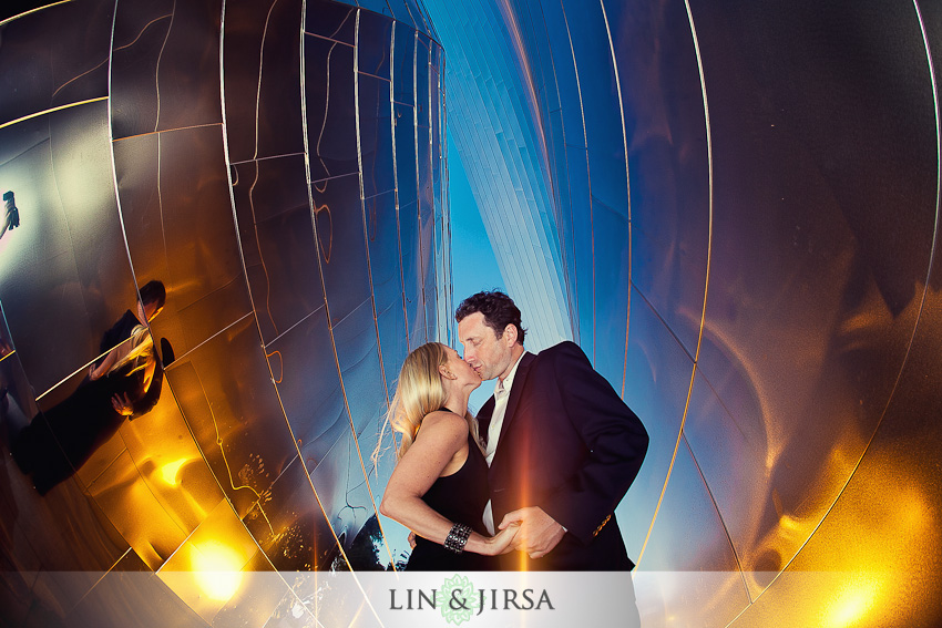 08-downtown-los-angeles-engagement-photo
