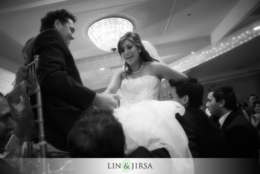Laguna Hills - Laguna Beach - Wedding Photography Laguna Hills Wedding Photography - Laguna Beach Wedding Photography - Pacific Hills Banquet & Catering