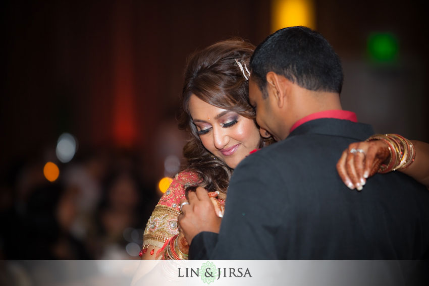 19-first-dance-indian-wedding