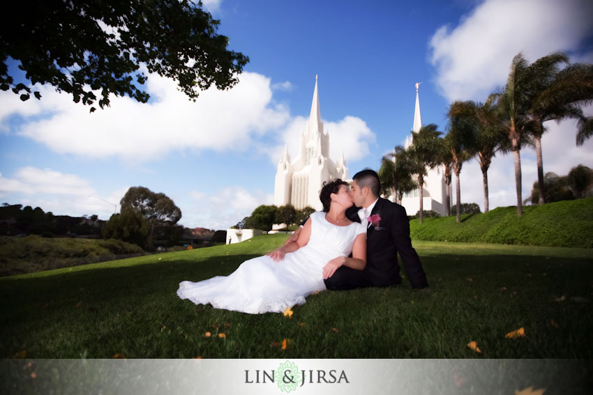  San Deigo California Mormon Temple wedding photo 