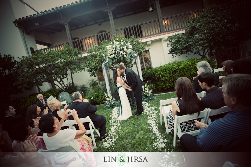 bowers-museum-santa-ana-wedding-photography-ceremony