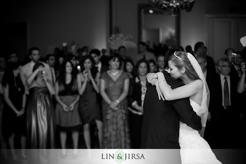 wedding-photography-first-dance-hilton wedding-photography-first-dance-hilton