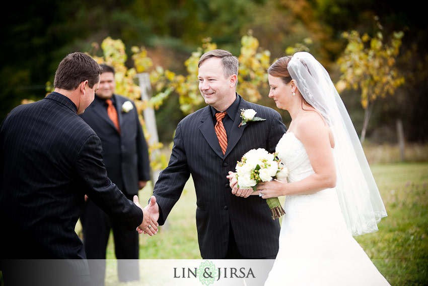 2-Sarahs-Vineyard-Cuyahoga-Falls- Ohio-wedding 2-Sarahs-Vineyard-Cuyahoga-Falls- Ohio-wedding