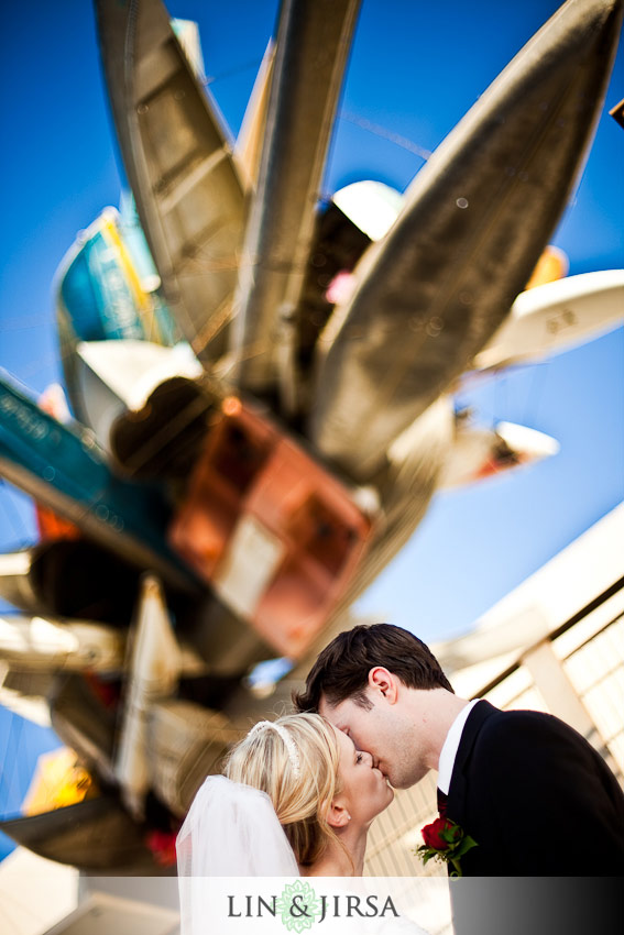 San-Diego-Museum-of-Modern-Art-wedding-photo San Diego Museum of Modern Art wedding photo