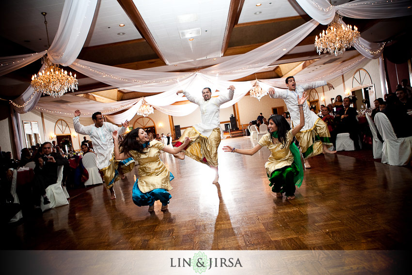 burbank castaway indian wedding photography Castaway Wedding Photography in Burbank | Reception | Vasu + Shruti
