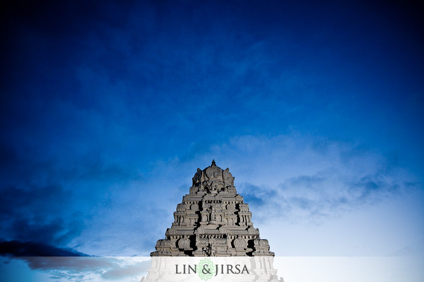 malibu hindu temple wedding photography1 Malibu Hindu Temple Wedding Photography | Venue and Details | Vasu + Shruti