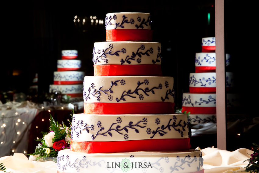 wedding cake burbank castaway restaurant The Castaway Wedding Photography in Burbank | Venue and Details | Vasu + Shruti