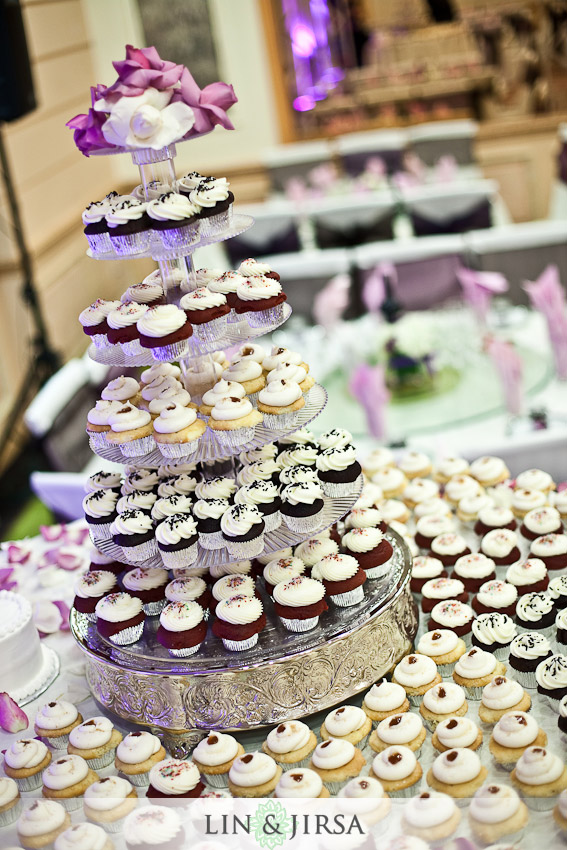012-la-venta-inn-laguna-beach-wedding-cake la-venta-inn-laguna-beach-wedding-photography