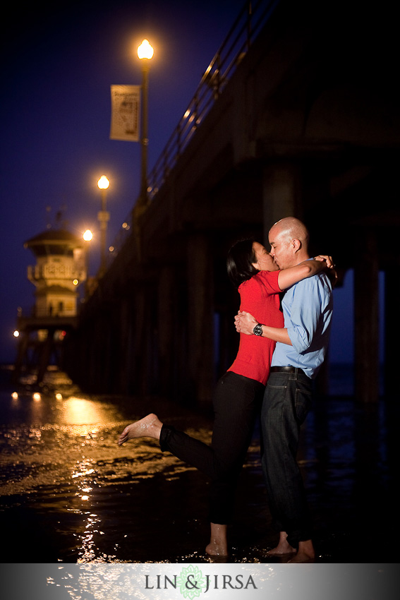 09-huntington-beach-engagement-photography 09-huntington-beach-engagement-photography