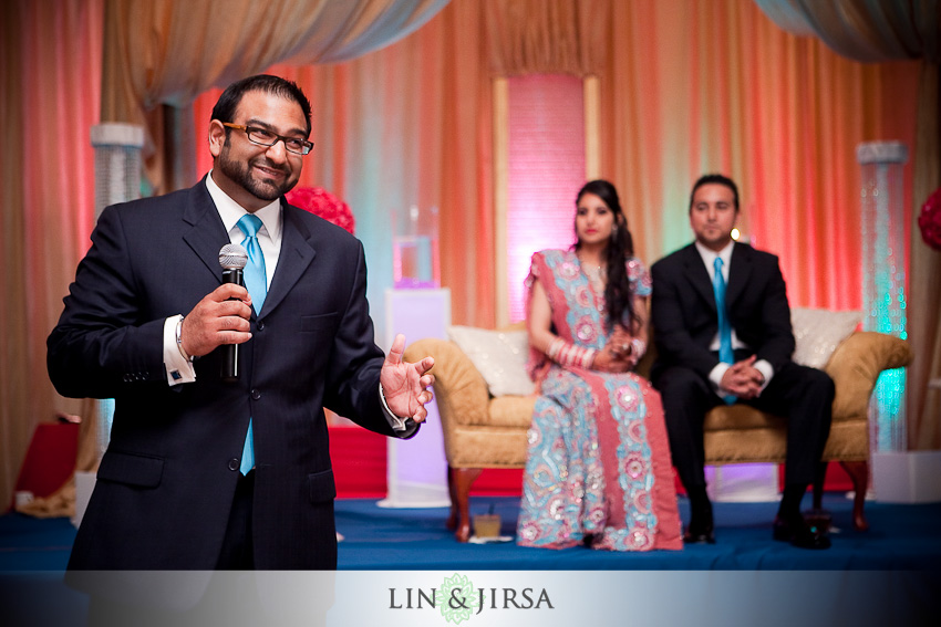 The unique lighting creates great backdrops for wedding ring shots