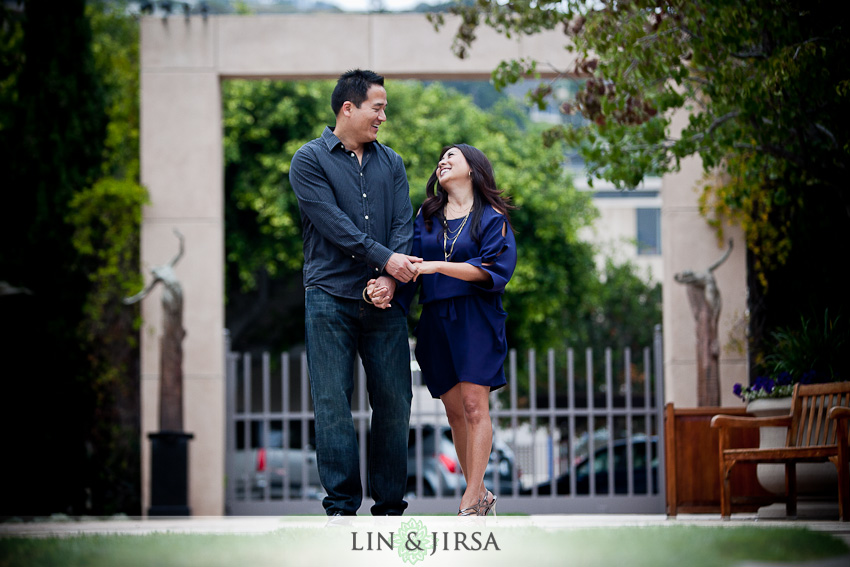 01-laguna-beach-engagement-photography