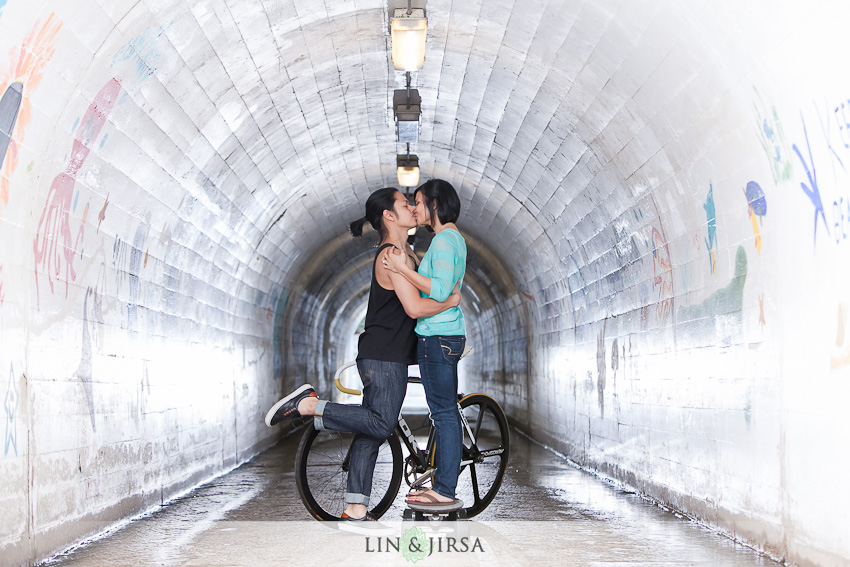 nighttime-laguna-beach-portrait-engagement