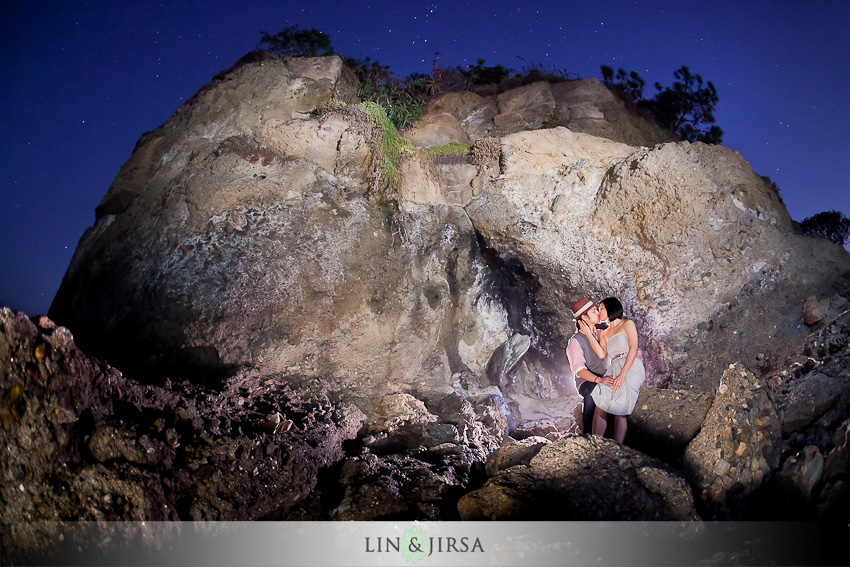 nighttime-laguna-beach-portrait-engagement