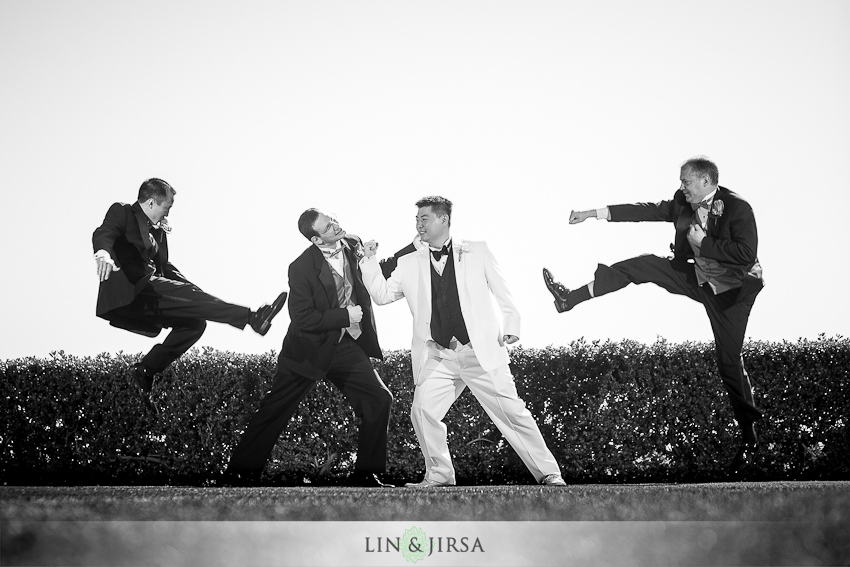 black-and-gold-golf-club-wedding-photographer
