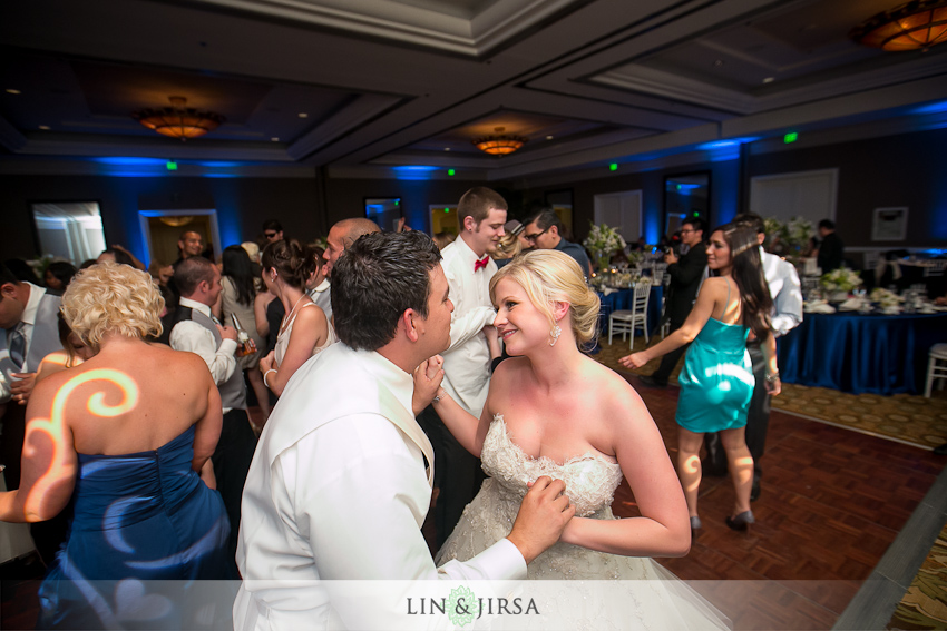 hilton-waterfront-huntington-beach-wedding-photographer hilton-waterfront-huntington-beach-wedding-photographer