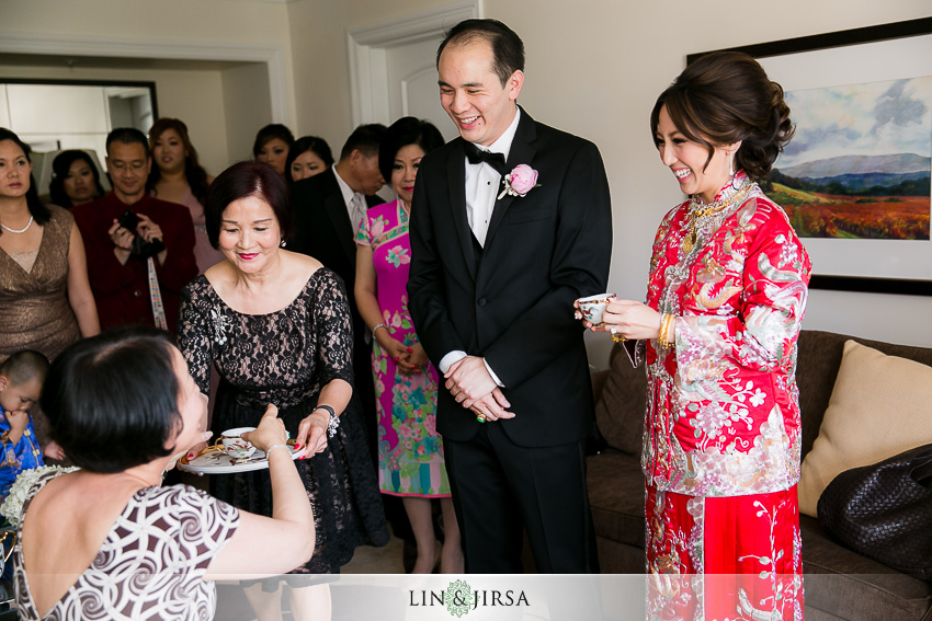 06-st-regis-monarch-beach-wedding-photographer-wedding-dress