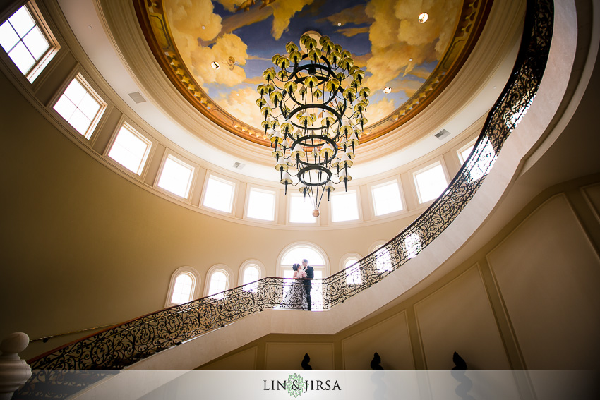 09-st-regis-monarch-beach-wedding-photographer-wedding-dress
