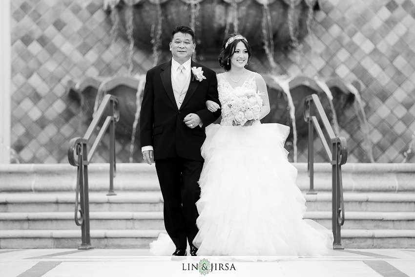 19-st-regis-monarch-beach-wedding-photographer-wedding-dress