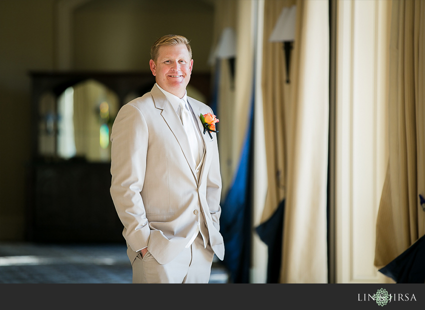 08-st-regis-laguna-beach-wedding-photographer-groom-wedding-portrait