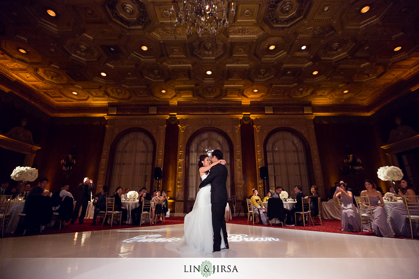 25-millennium-biltmore-hotel-los-angeles-wedding-photographer-first-dance