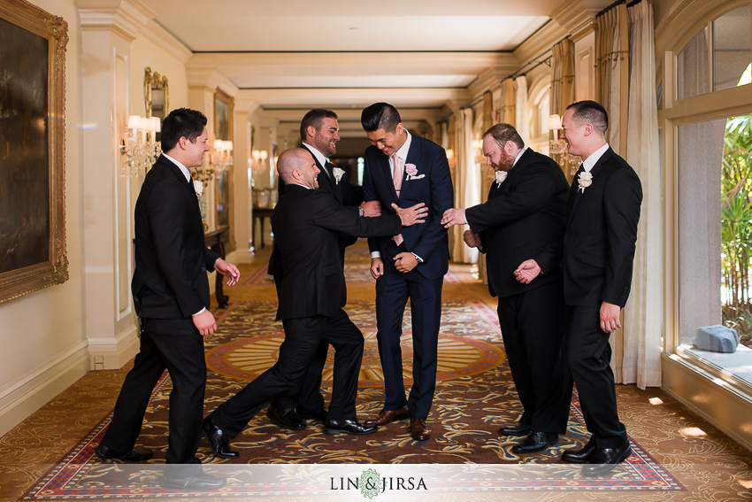 04-gorgeous-daytime-getting-ready-wedding-photos