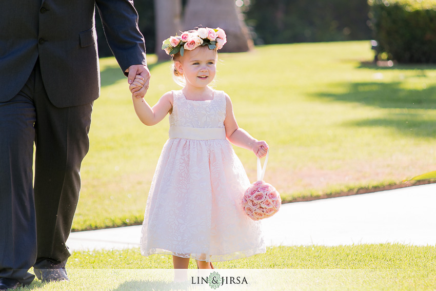 12-lovely-outdoor-wedding-photos