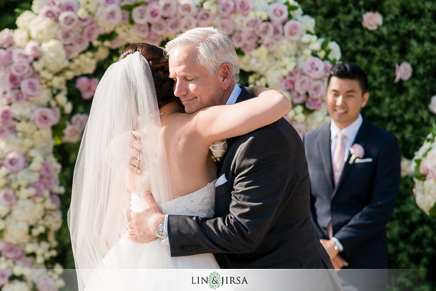 15-lovely-outdoor-wedding-photos