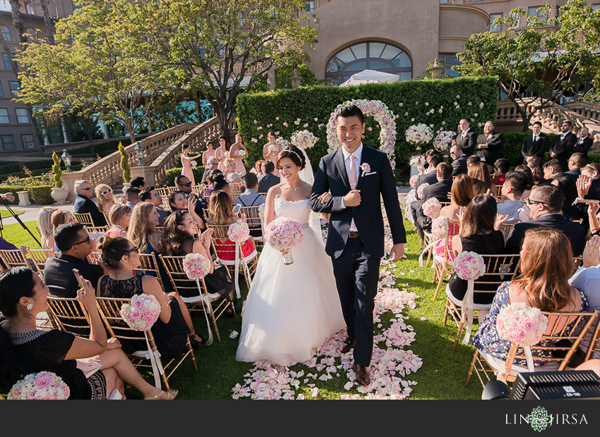 23-beautiful-wedding-party-wedding-reception-photos