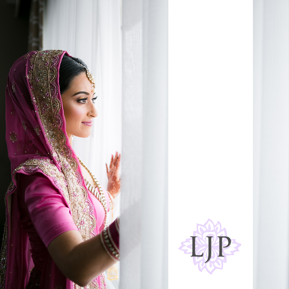 14-the-julia-morgan-ballroom-san-francisco-indian-wedding-photographer-getting-ready-photos