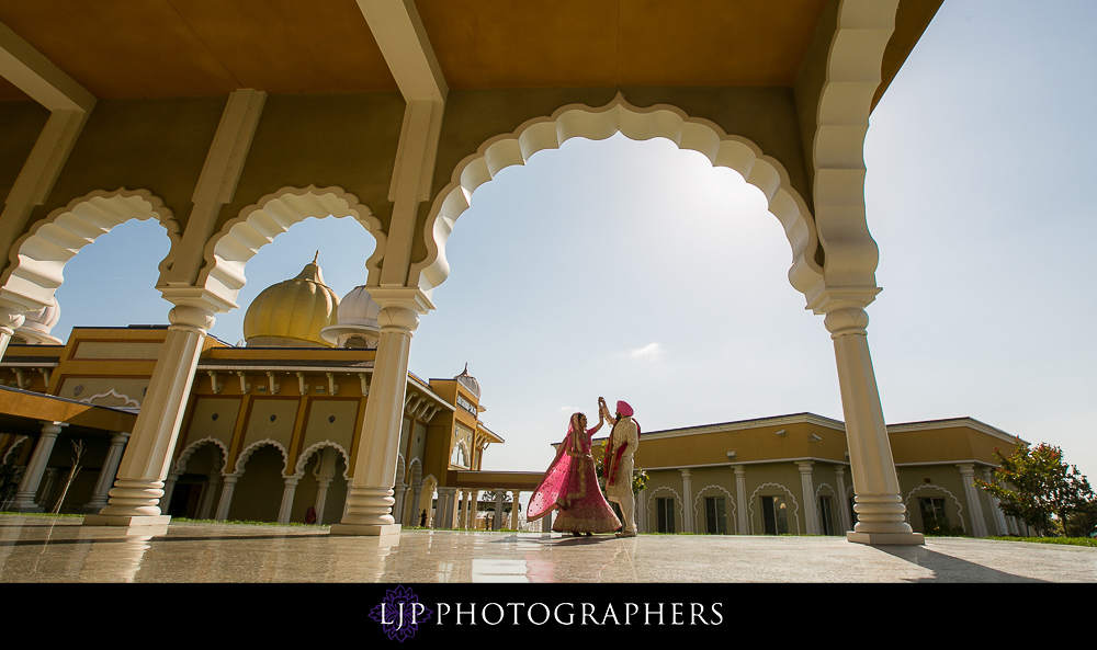 30-the-julia-morgan-ballroom-san-francisco-indian-wedding-photographer-baraat-wedding-ceremony-photos