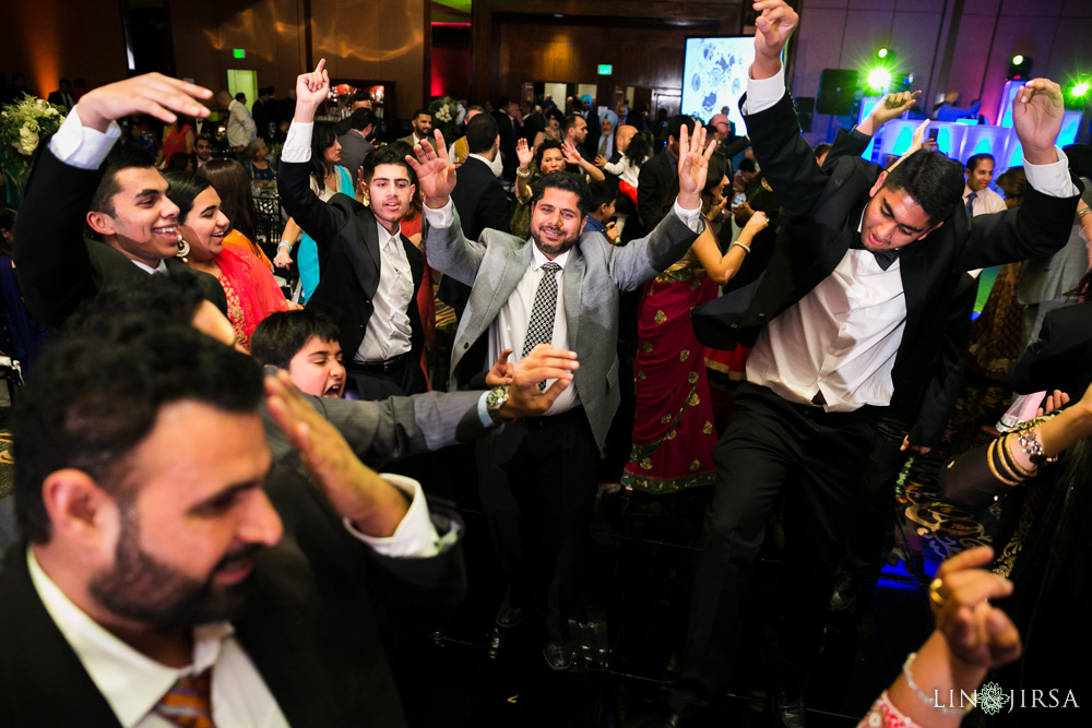 29-Hilton-Universal-Los-Angeles-Indian-Wedding-Reception-Photography