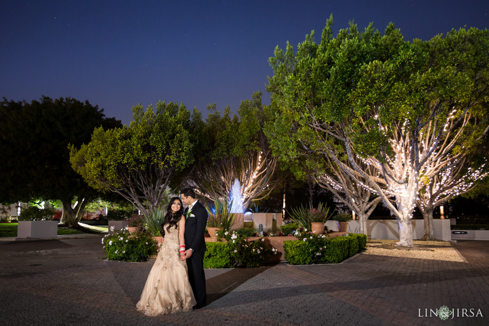 51-hilton-los-angeles-universal-city-indian-wedding-photographer-wedding-reception