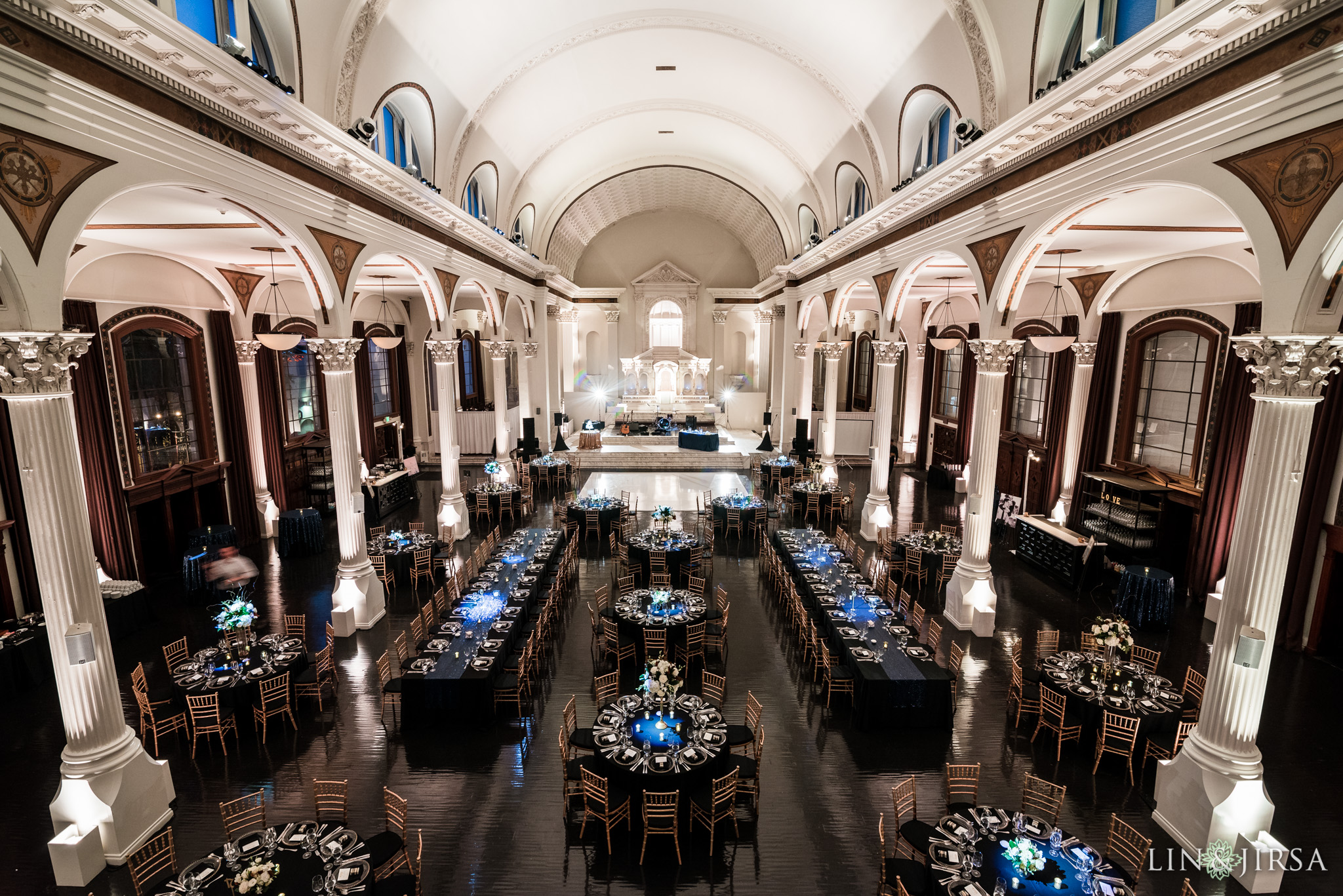 vibiana los angeles wedding venue reception dinner details