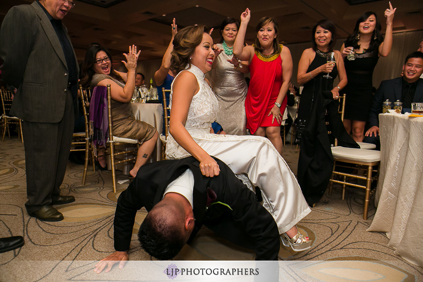 -hyatt-regency-wedding-photographer