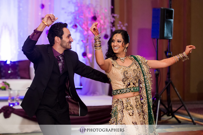 20-sheraton-cerritos-hotel-wedding-photographer