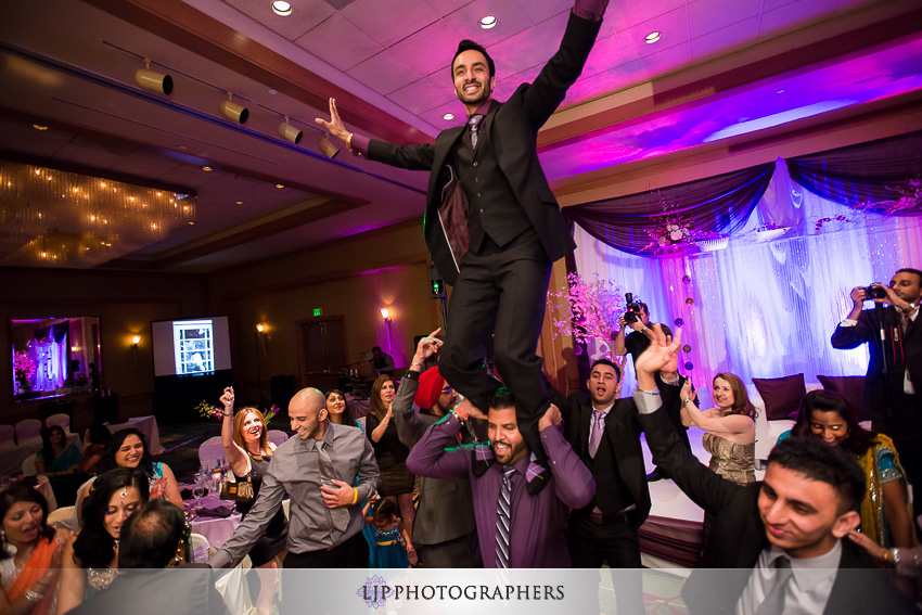 29-sheraton-cerritos-hotel-wedding-photographer